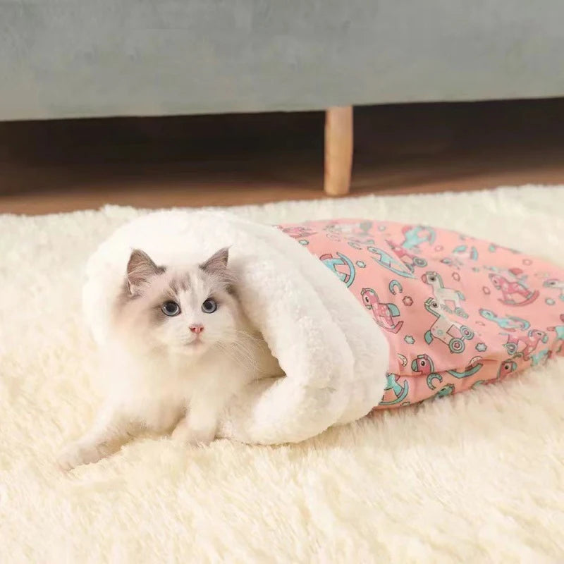 Gemütliches Katzen Schlafsack Kuschelbett